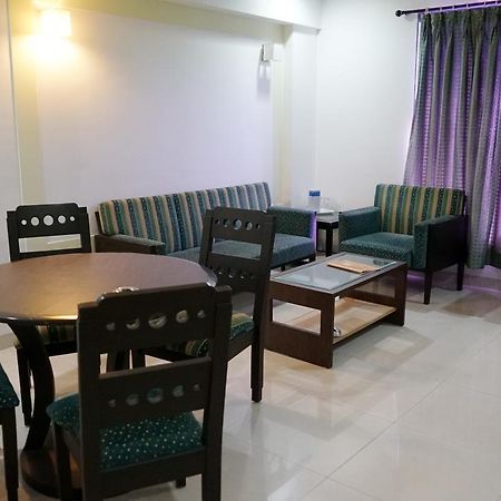 Le Royale Hotel Dadra Kültér fotó